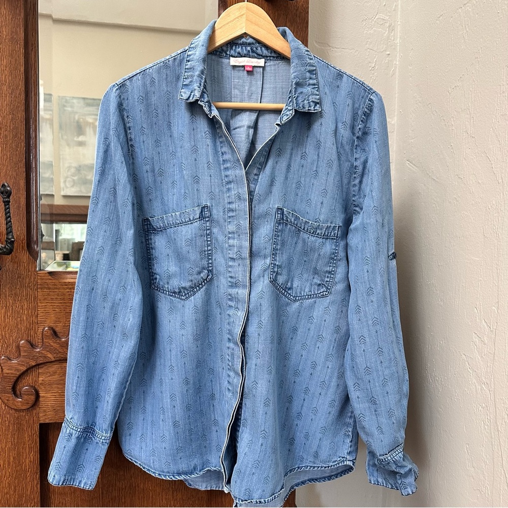 English Laundry Light Blue Chambray Shirt